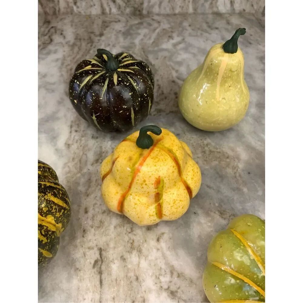 Fall Acorns Festive Decorations - Picture 2 of 7